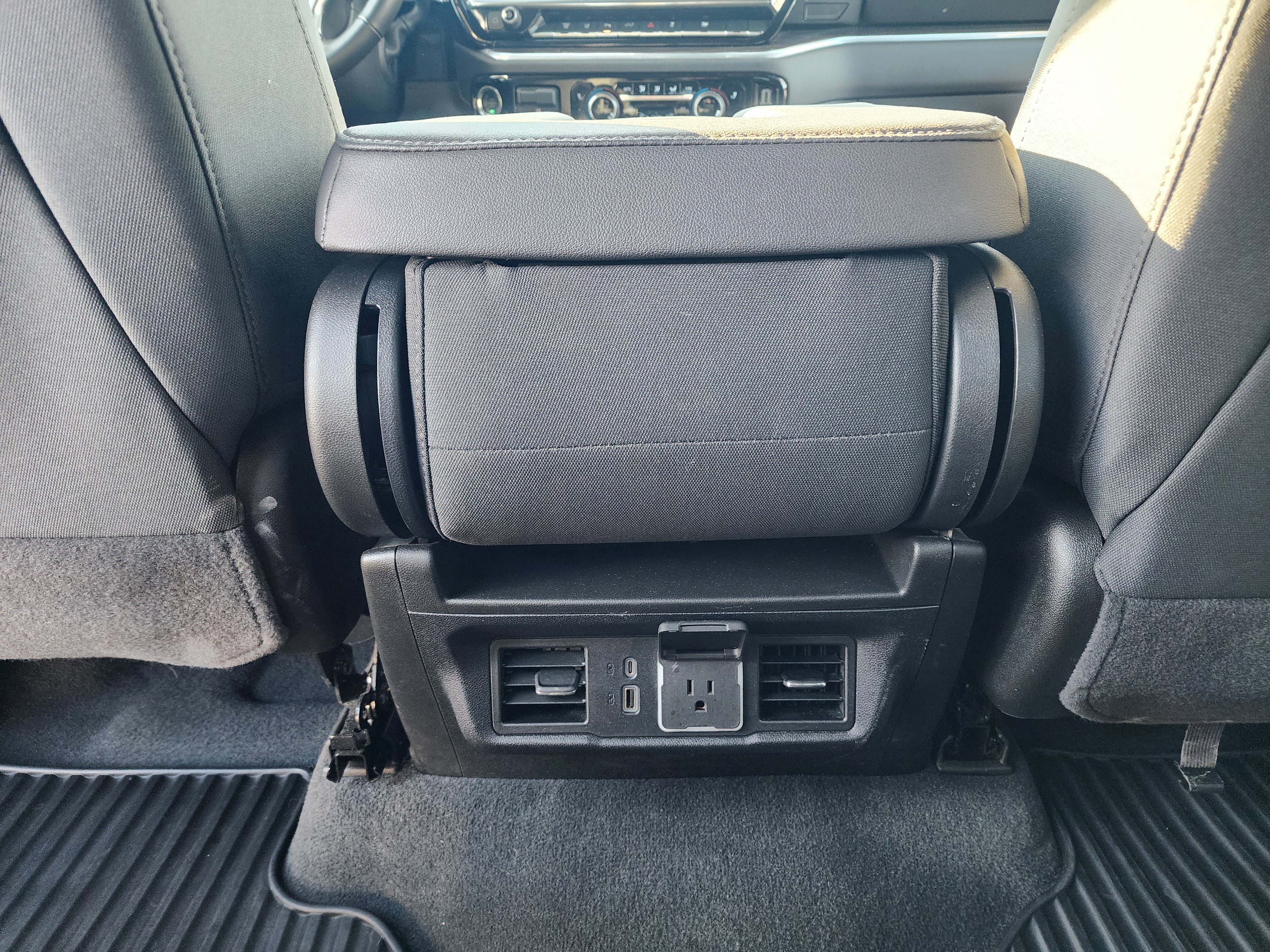 Used 2025 Chevrolet Silverado 2500 LT w/ Safety Package image 19