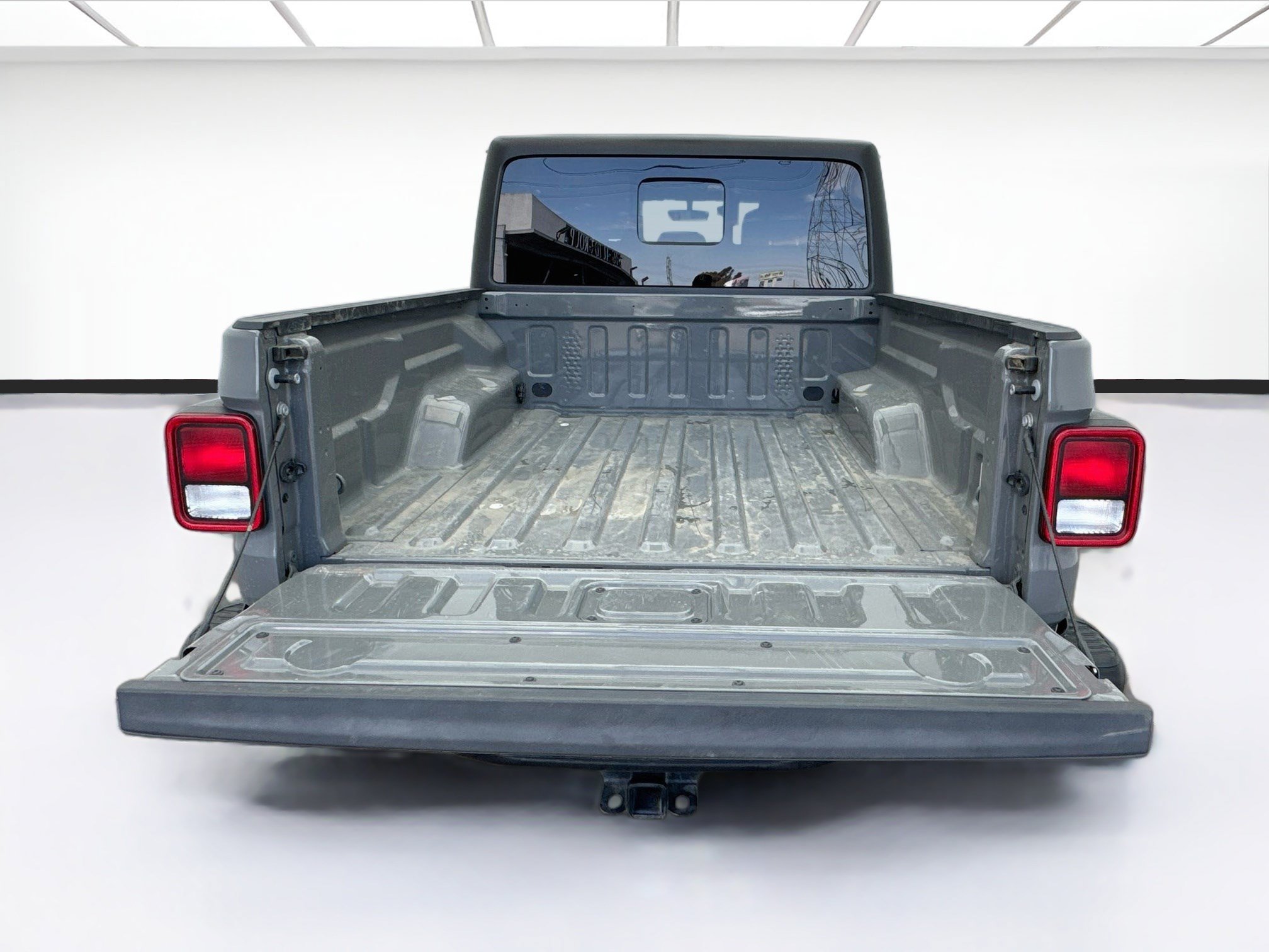 Used 2023 Jeep Gladiator Rubicon w/ Trailer Tow Package AWD/4WD image 18