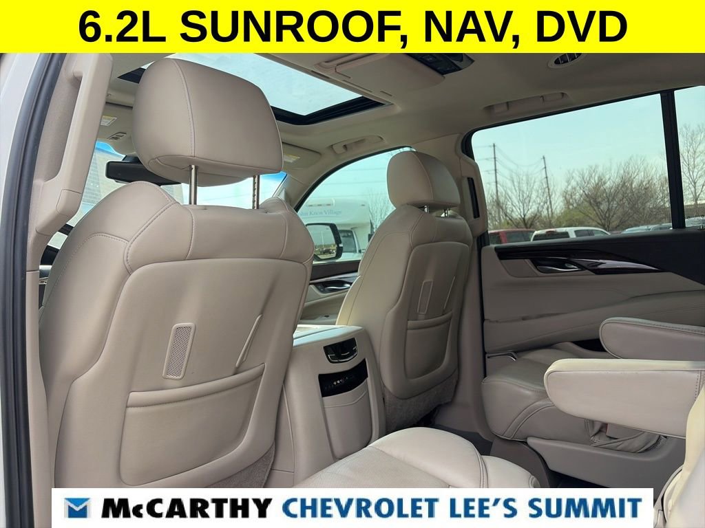 Used 2015 Cadillac Escalade ESV Luxury image 39