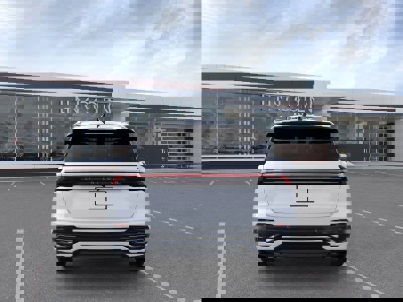 New 2026 Lincoln Nautilus Reserve image 5