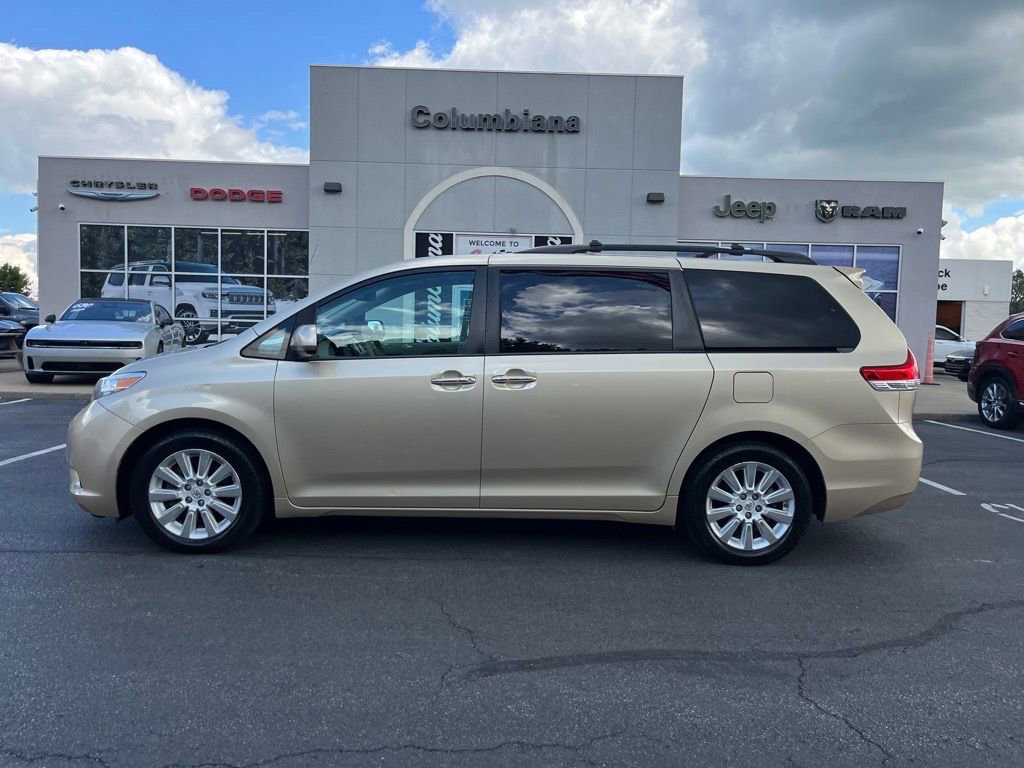 Used 2013 Toyota Sienna XLE