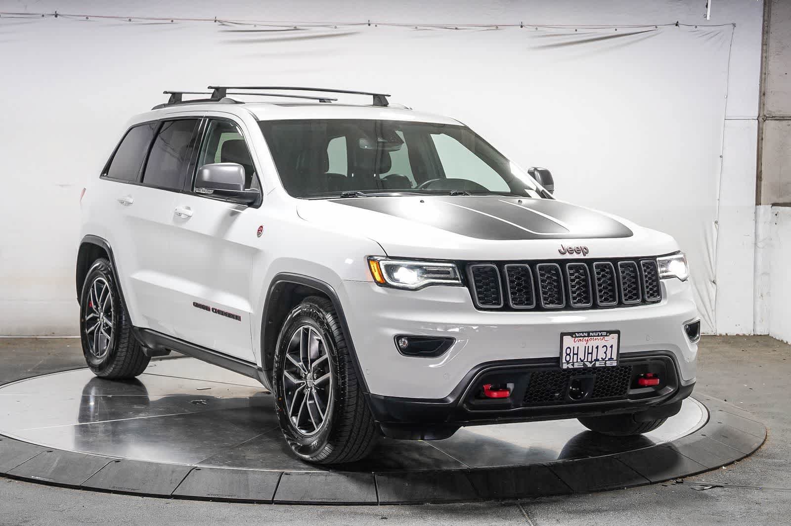 Used 2018 Jeep Grand Cherokee Trailhawk w/ Trailhawk Luxury Group AWD/4WD image 5