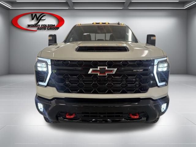 New 2026 Chevrolet Silverado 2500 ZR2 AWD/4WD image 2