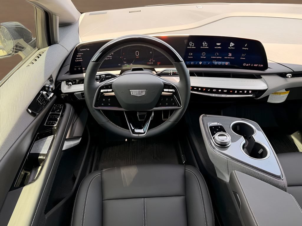 New 2026 Cadillac Optiq Luxury 1 w/ LPO, Floor Liner Package AWD/4WD image 19