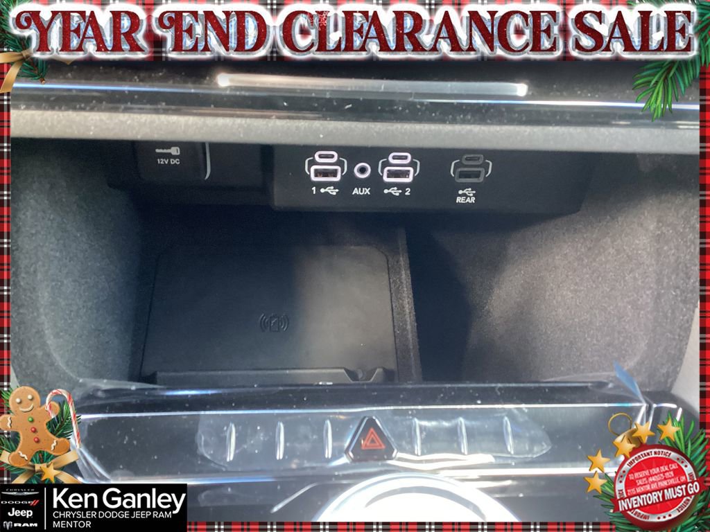 New 2025 Jeep Wagoneer L Series II image 12