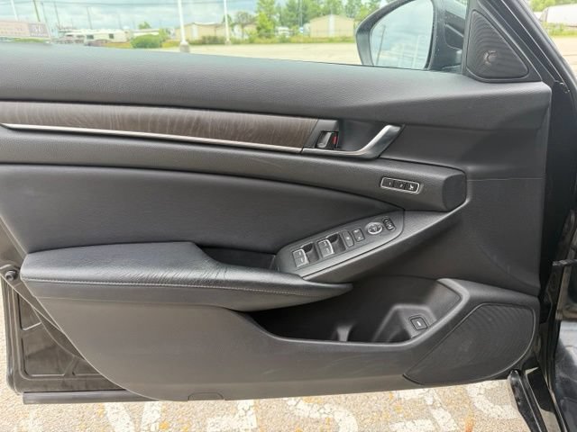 Used 2018 Honda Accord EX-L image 15