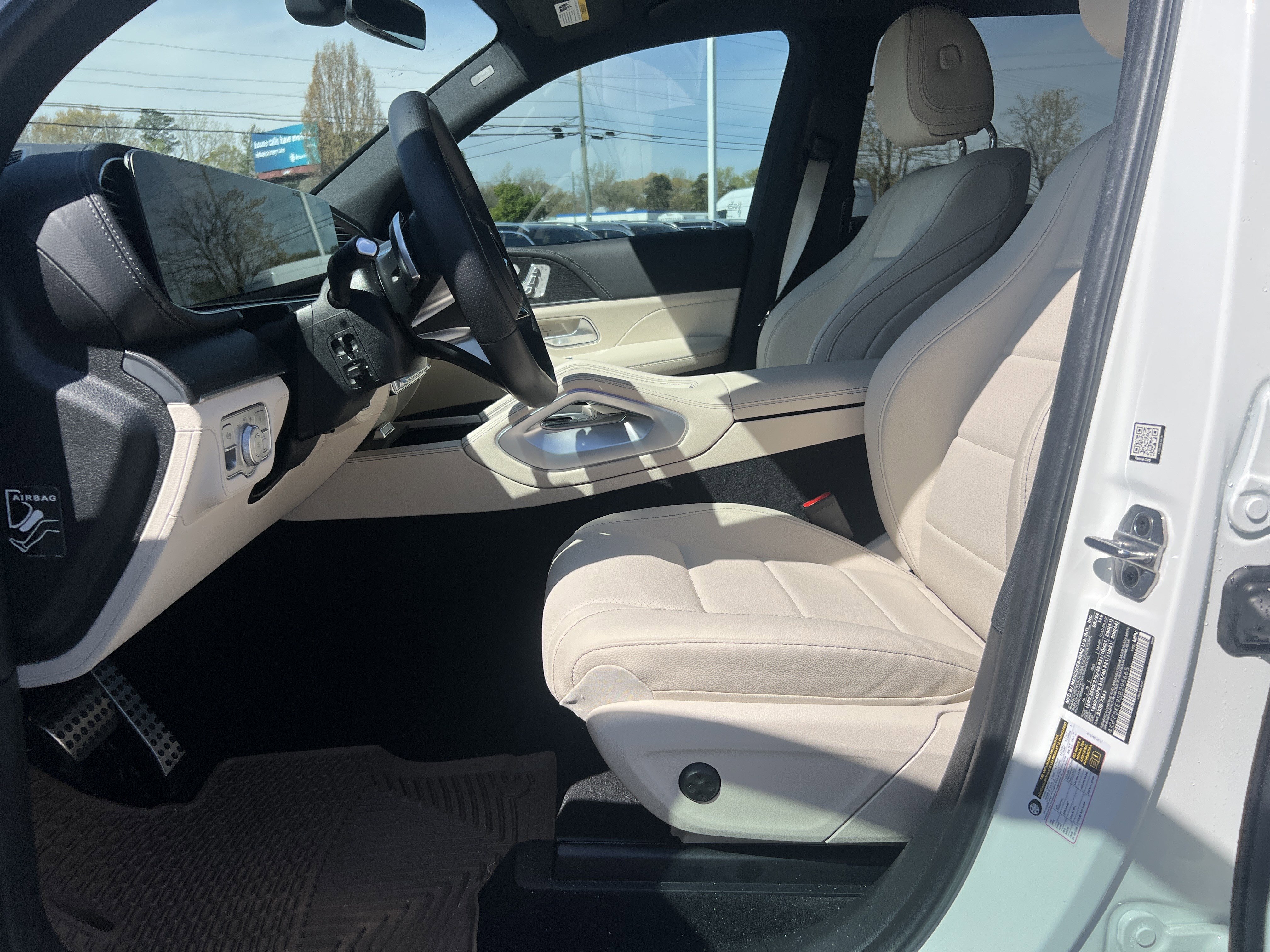 Certified 2025 Mercedes-Benz GLS 450 4MATIC image 16