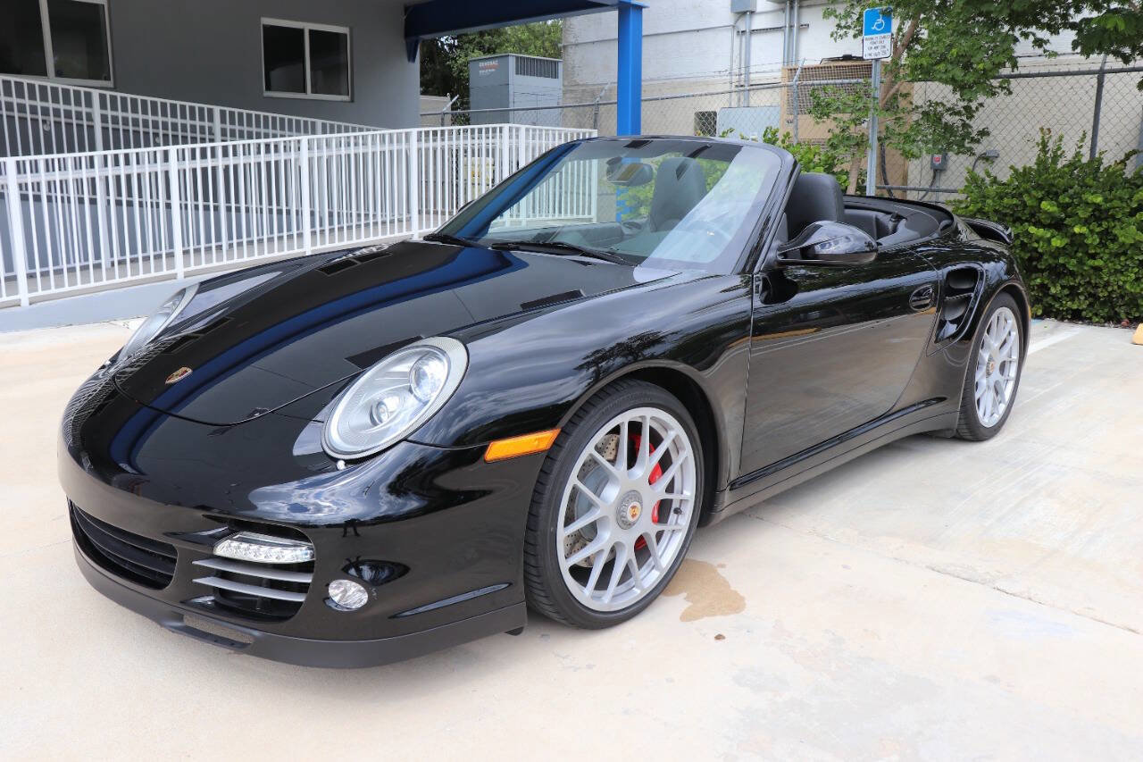 Used 2010 Porsche 911 Turbo AWD/4WD image 2