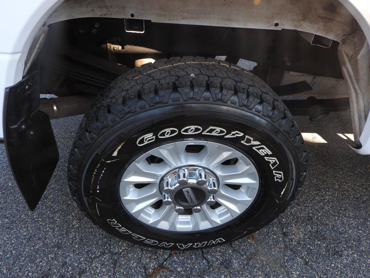 Used 2022 Ford F350 XL w/ STX Appearance Package AWD/4WD image 15