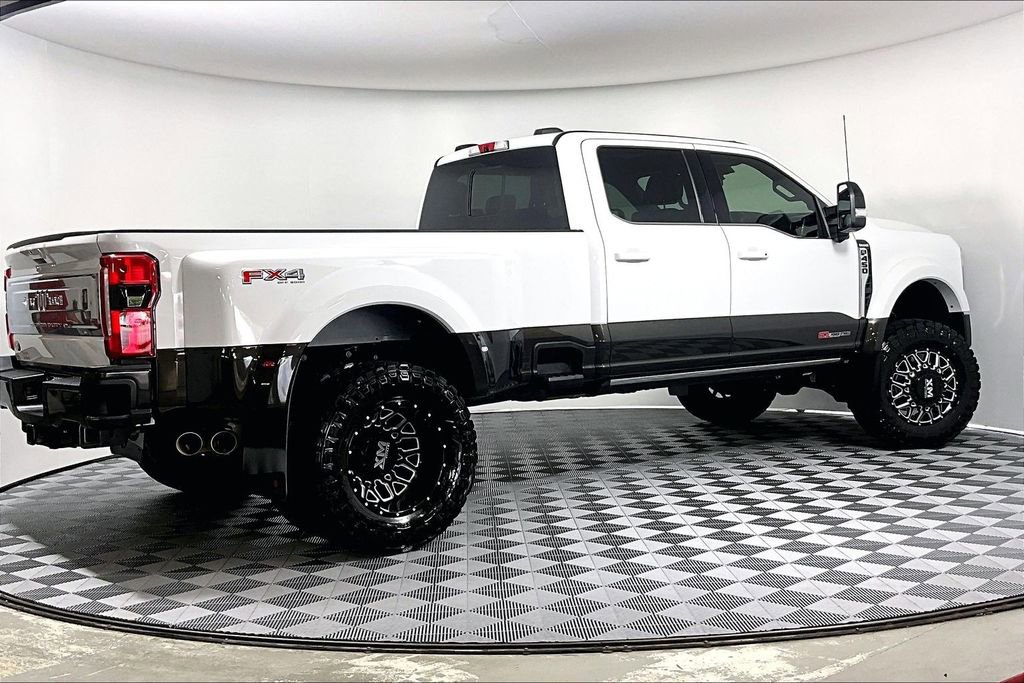 Used 2025 Ford F450 King Ranch w/ FX4 Off-Road Package AWD/4WD image 12