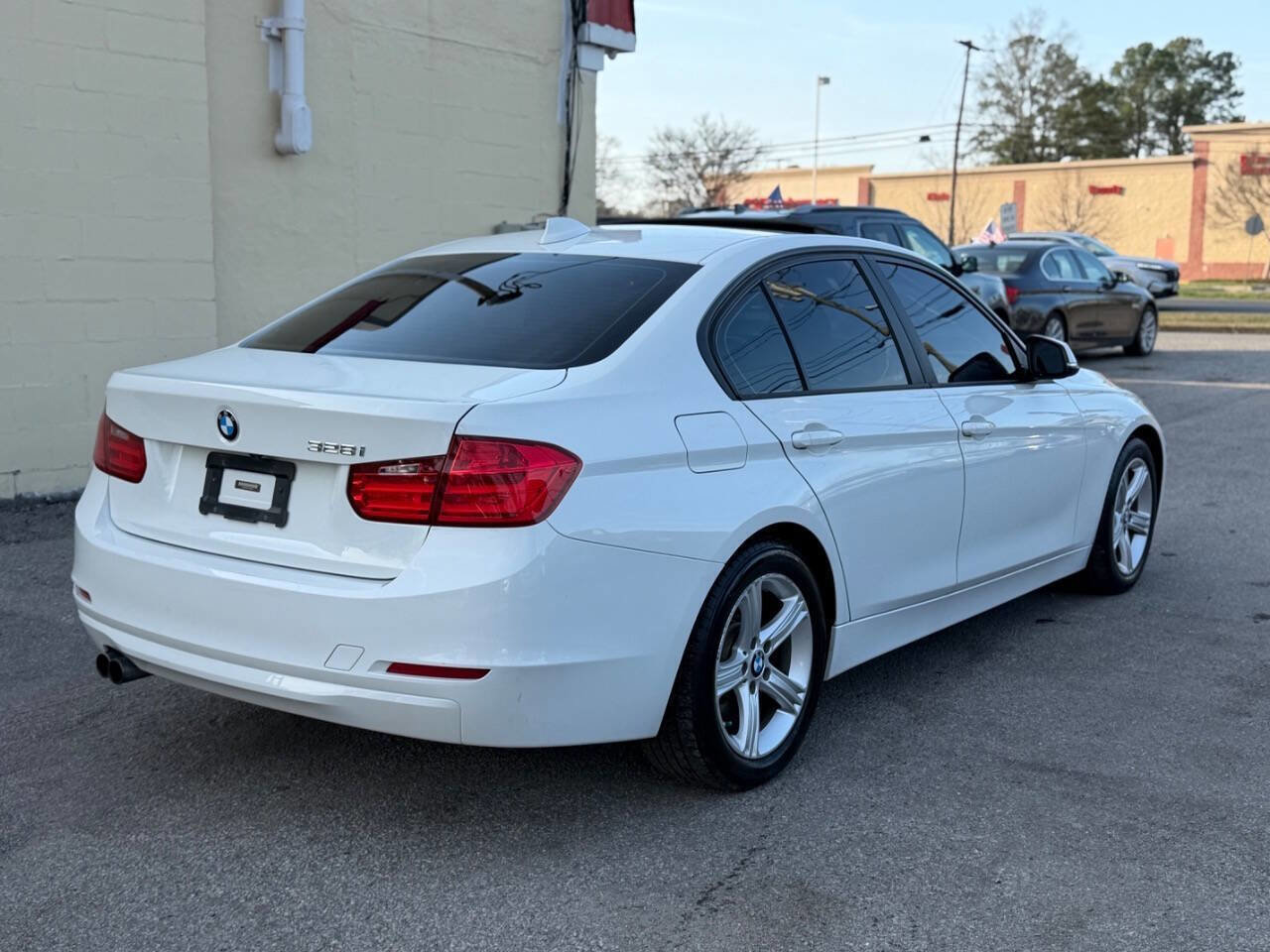 Used 2015 BMW 328i Sedan RWD image 8
