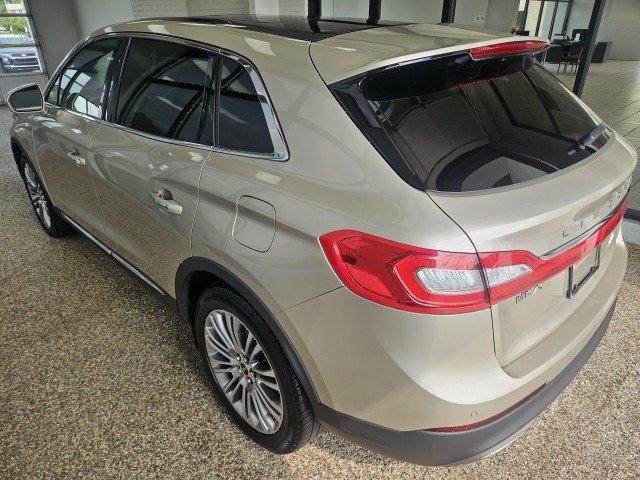Used 2017 Lincoln MKX Reserve w/ Lincoln MKX Climate Package AWD/4WD image 4