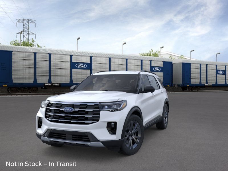 New 2026 Ford Explorer Active w/ Active Comfort Package AWD/4WD image 2