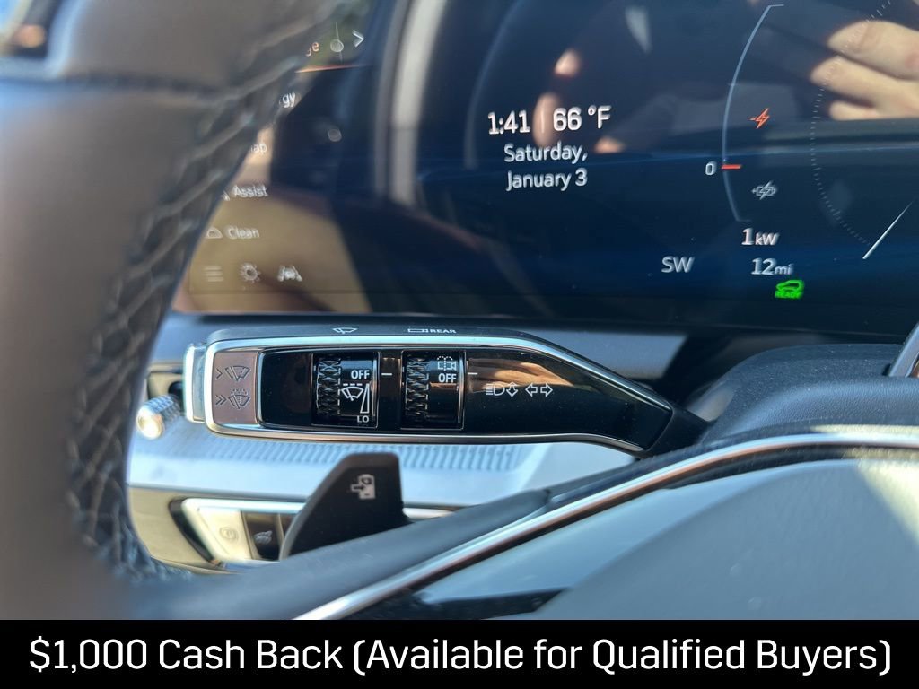 New 2026 Cadillac Optiq Luxury 1 w/ LPO, Floor Liner Package AWD/4WD image 32