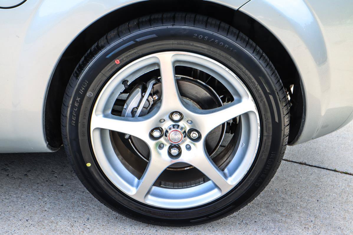 Used 2003 Toyota MR2 RWD image 15