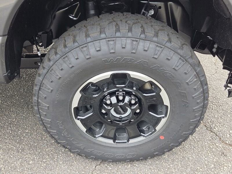 New 2026 Ford F350 Platinum w/ Tremor Off-Road Package AWD/4WD image 14
