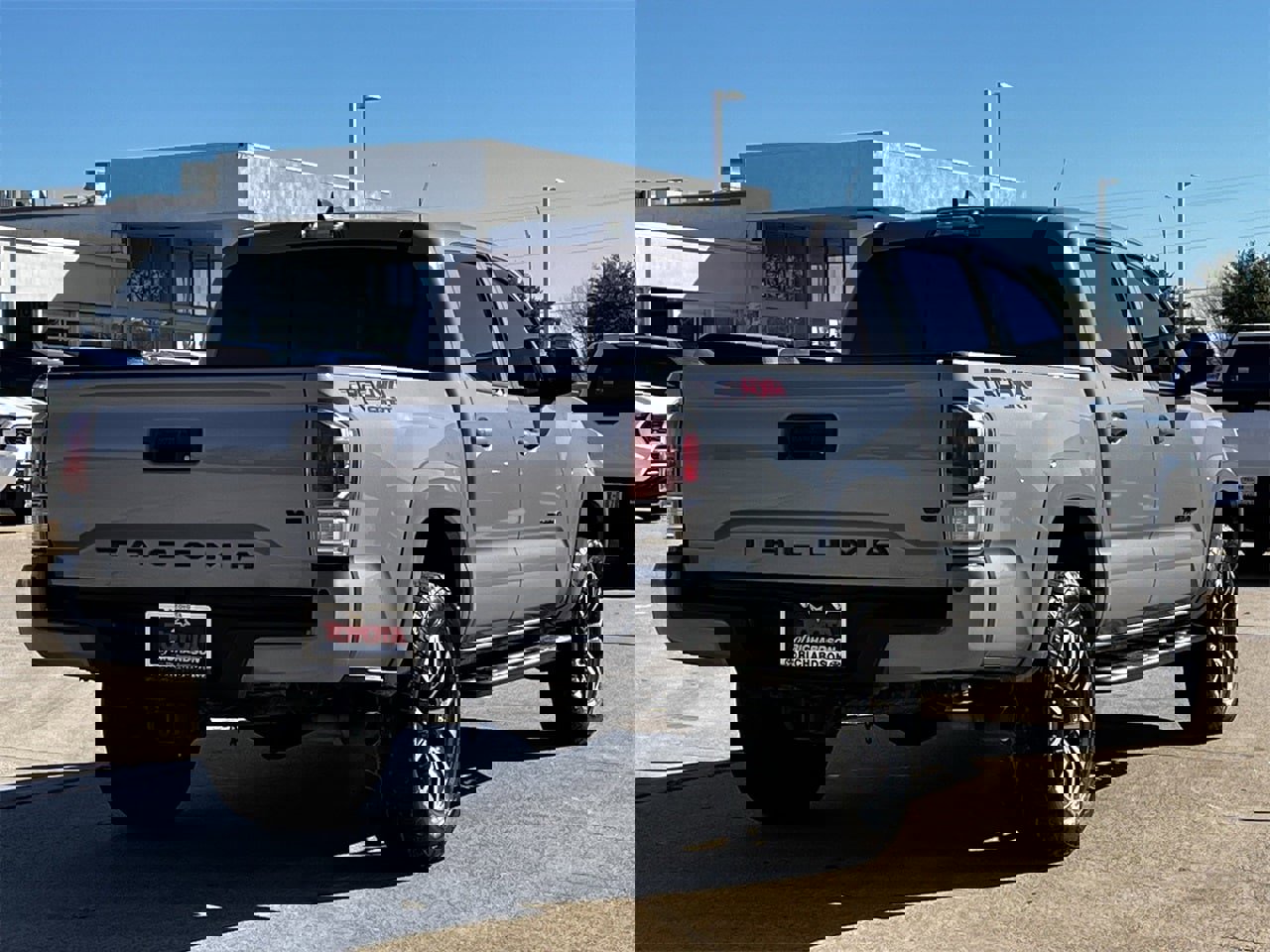 Used 2021 Toyota Tacoma TRD Sport image 4