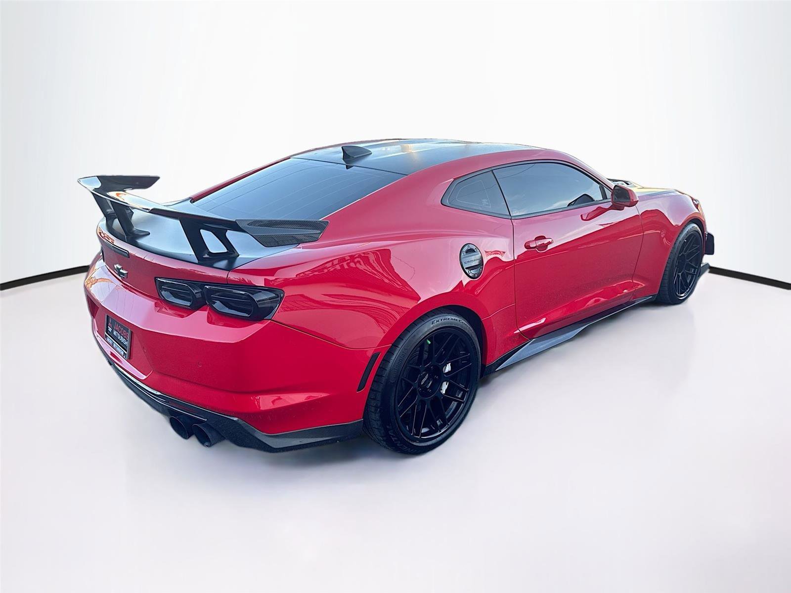 Used 2019 Chevrolet Camaro ZL1 w/ LPO, ZL1 Protection Package image 7
