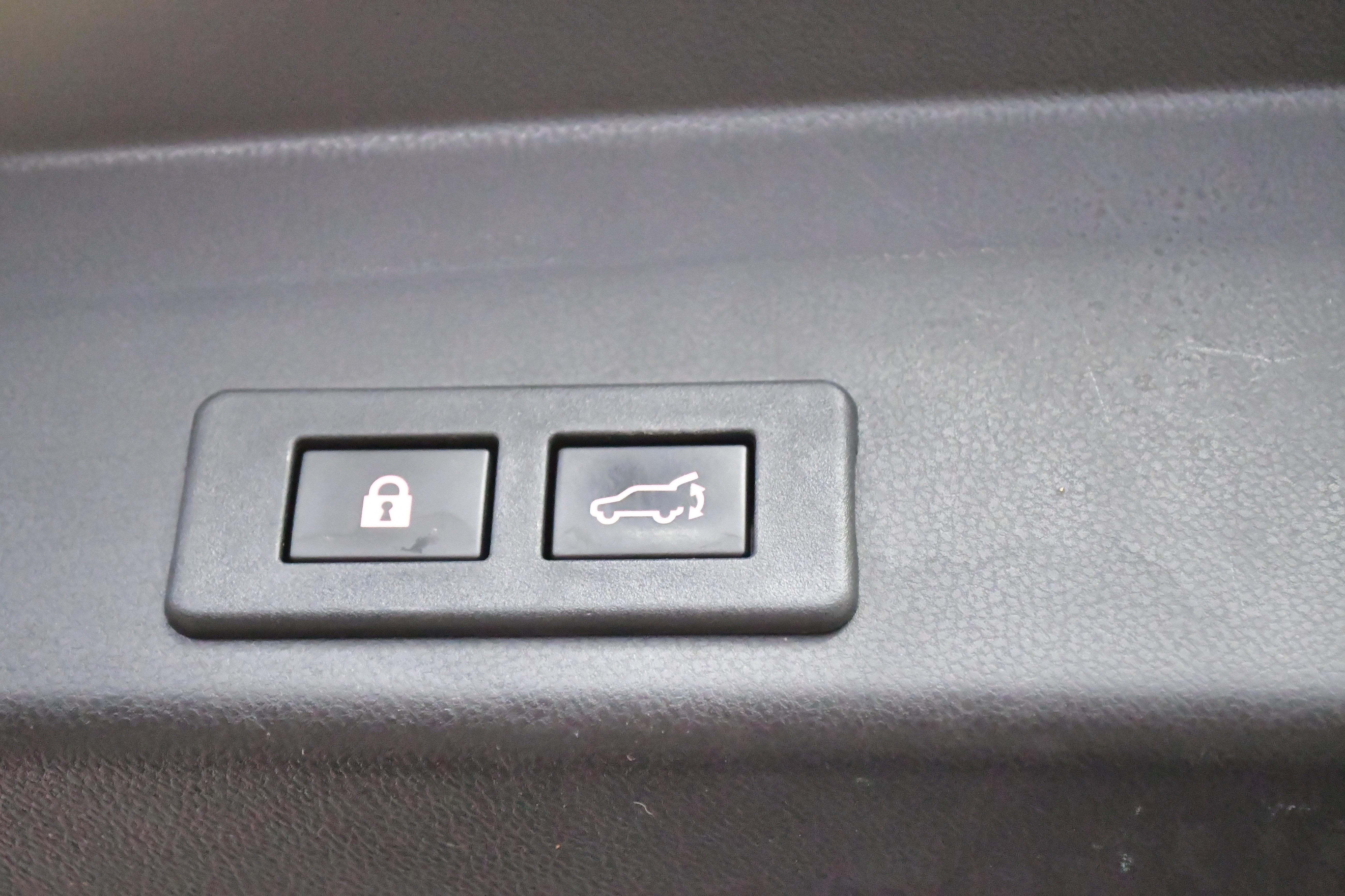 Used 2022 Subaru Ascent Limited w/ Technology Package image 13