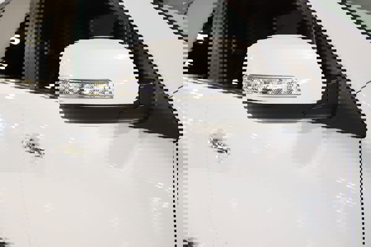 Used 2014 Kia Sorento SX w/ 3rd Row Package image 9