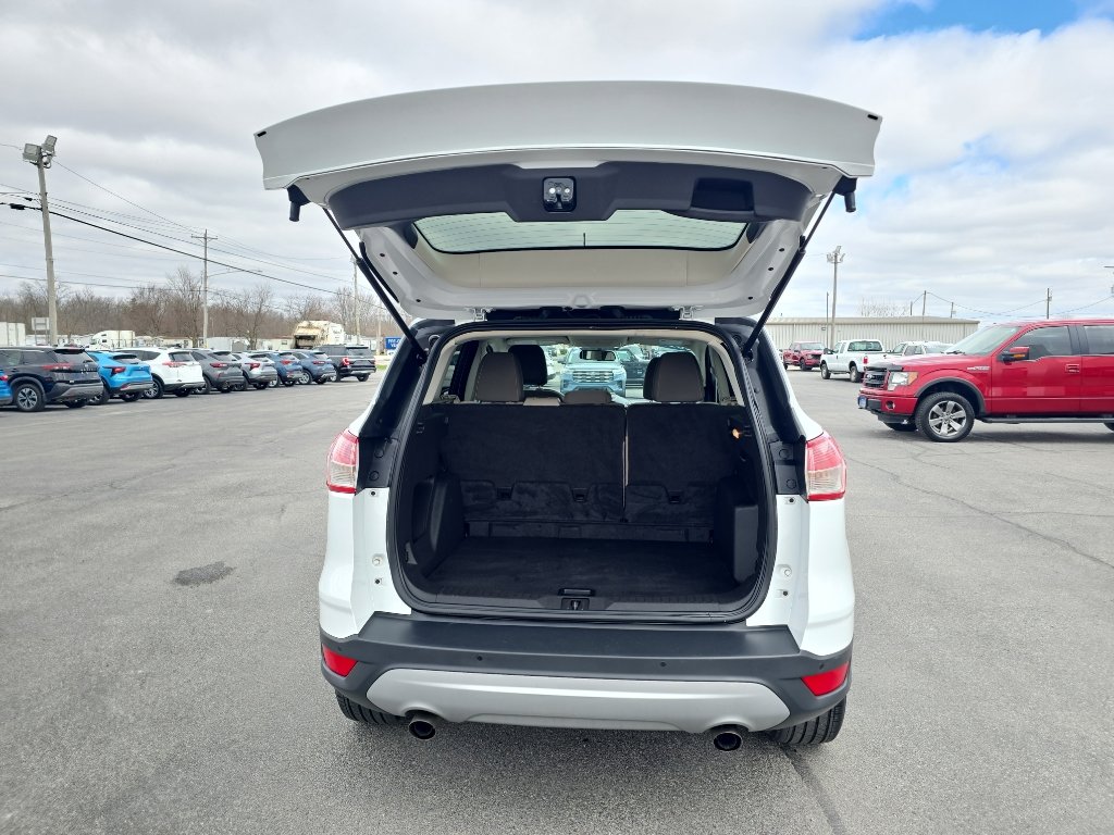 Used 2015 Ford Escape SE w/ Equipment Group 201A image 9
