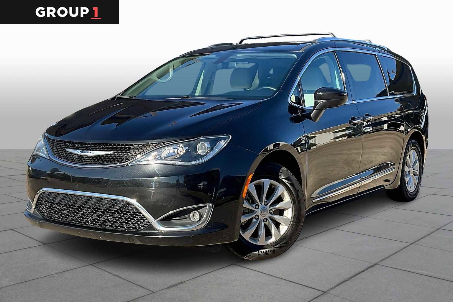Used 2018 Chrysler Pacifica Touring-L