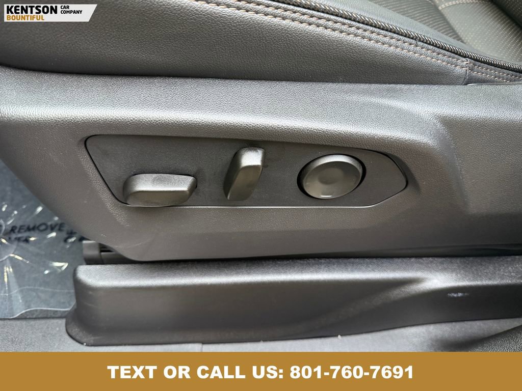 Used 2025 Chevrolet Tahoe High Country image 33