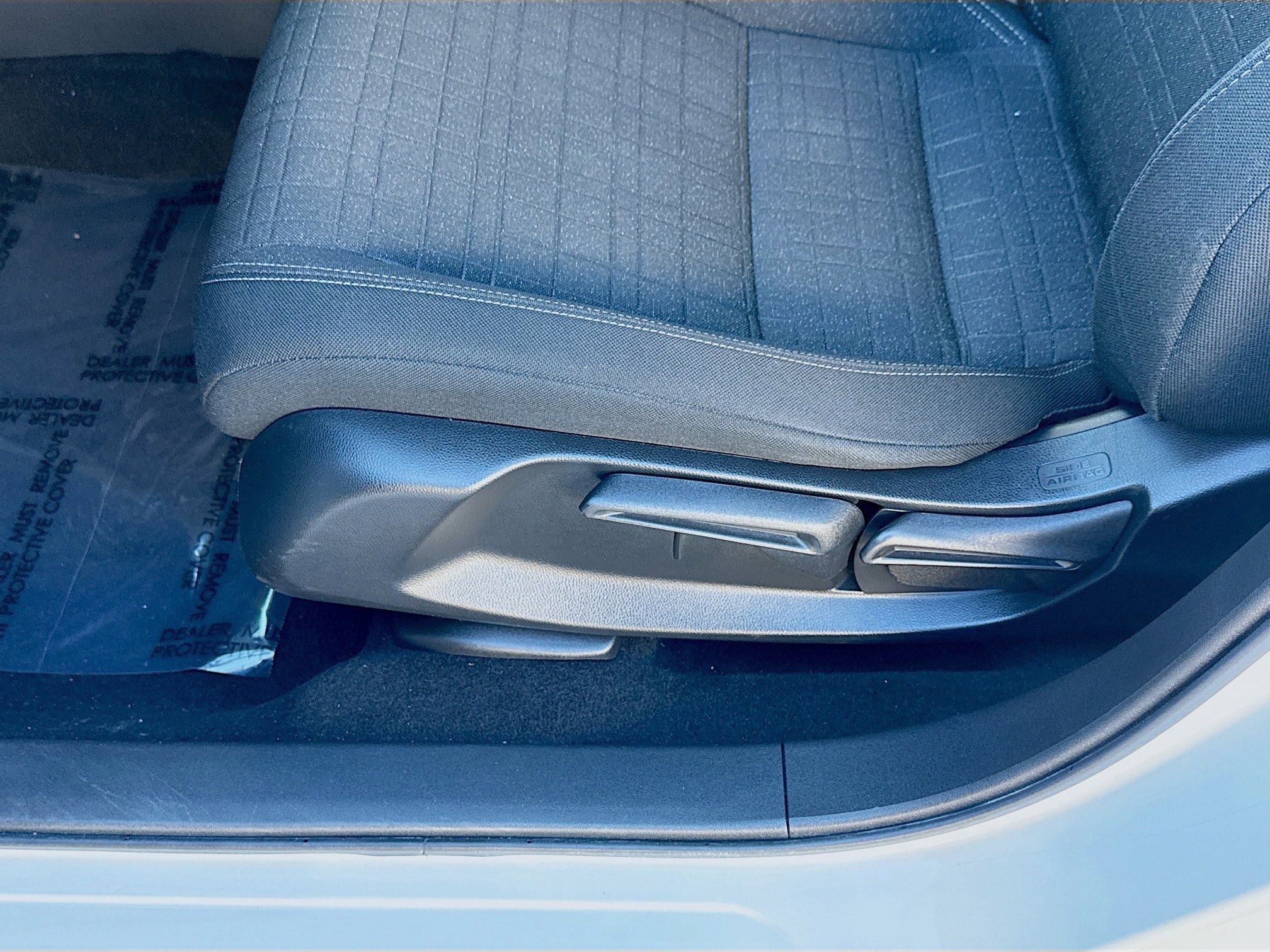 Certified 2023 Honda HR-V LX image 17