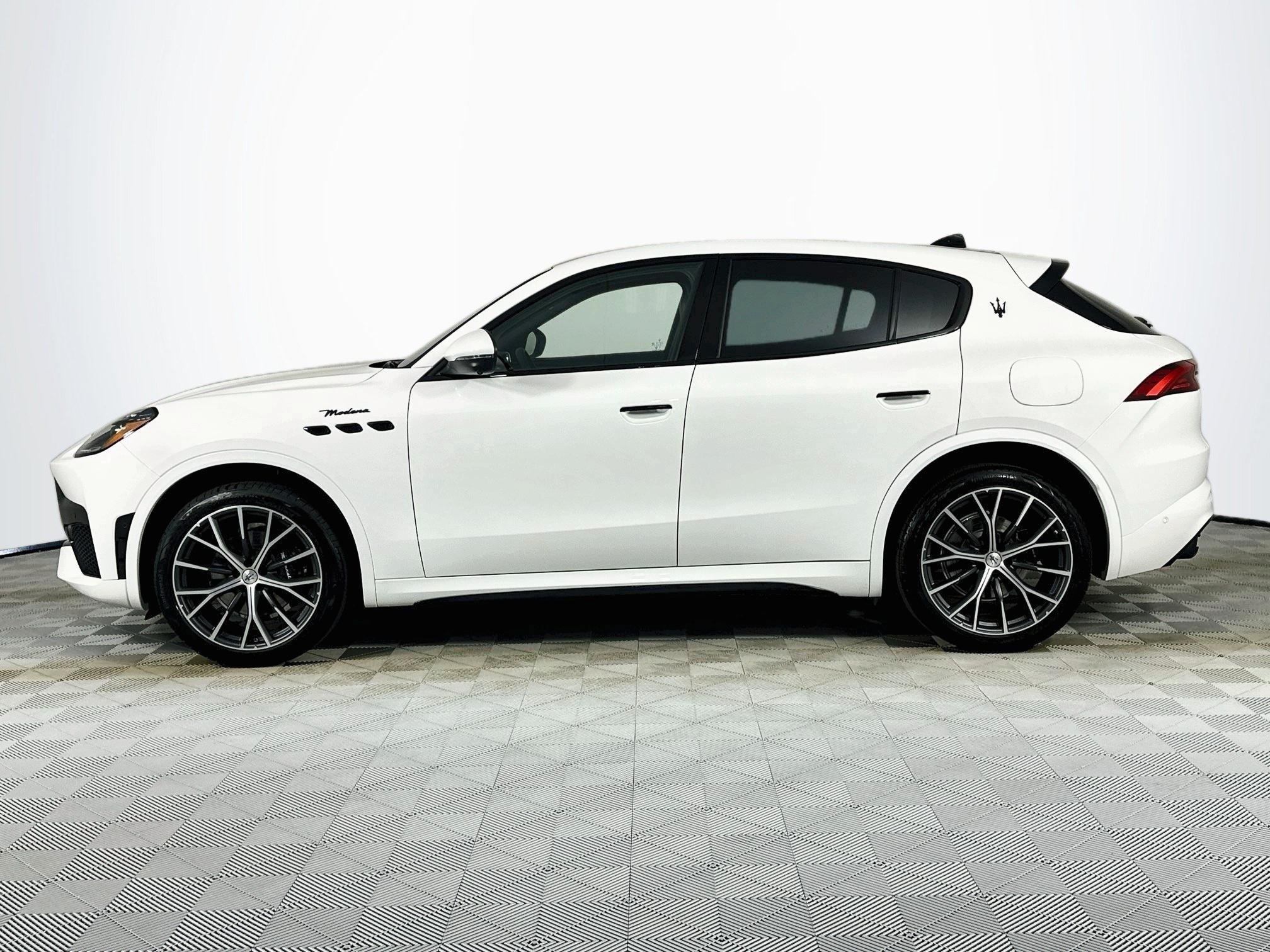 New 2027 Maserati Grecale Modena AWD/4WD image 8