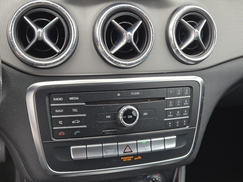 Used 2018 Mercedes-Benz CLA 250 image 21