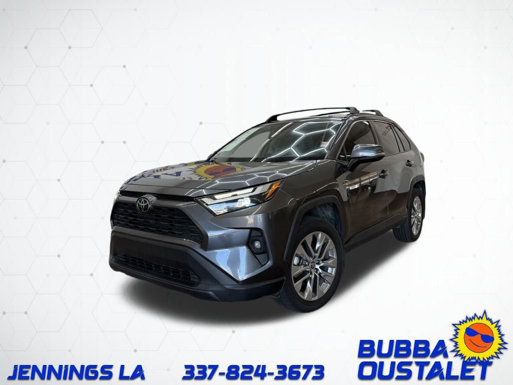 Used 2022 Toyota RAV4 XLE Premium image 1