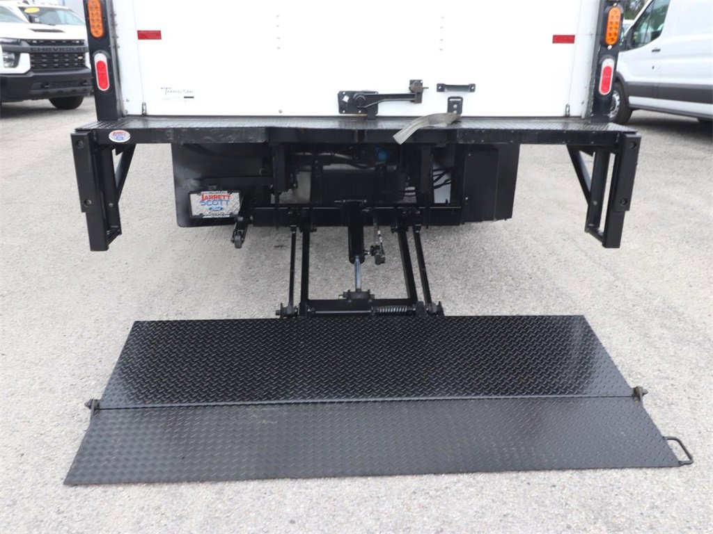 Used 2024 Isuzu NPR image 3