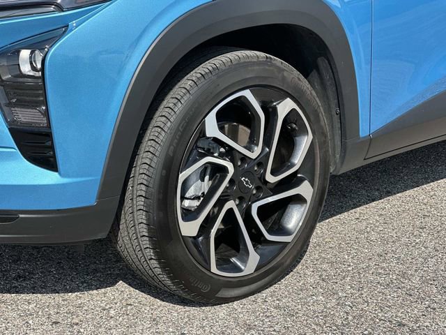 Used 2025 Chevrolet Trax RS image 30