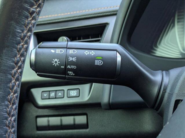 Used 2021 Lexus UX 200 w/ Premium Package FWD image 7