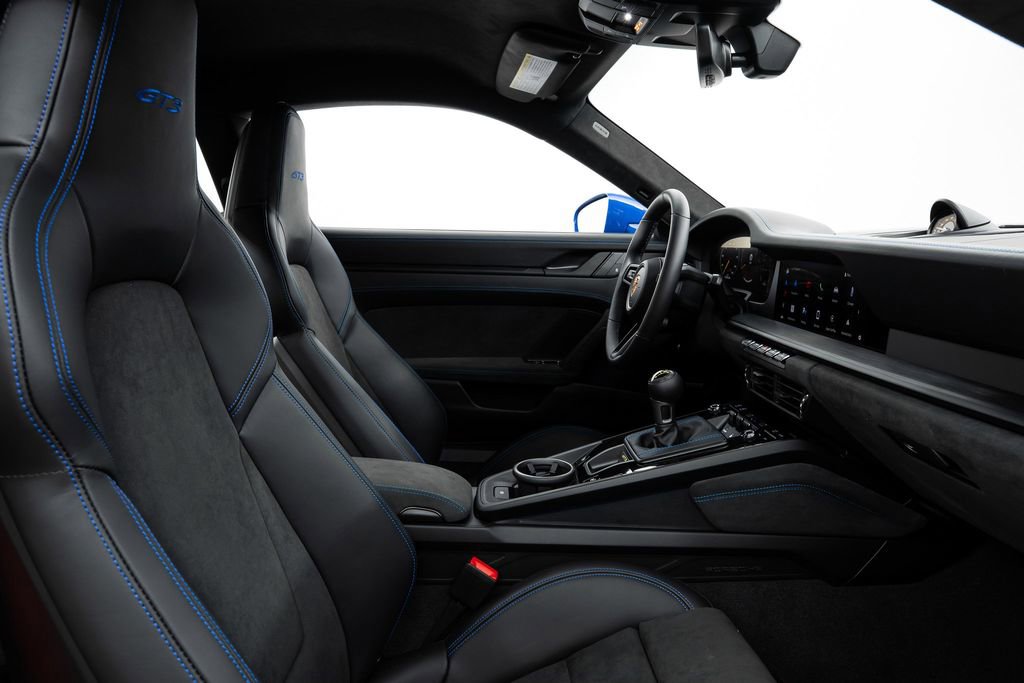 Used 2025 Porsche 911 GT3 image 41