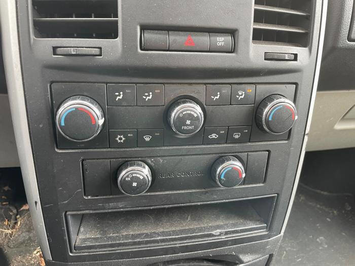 Used 2010 Dodge Grand Caravan Hero image 37