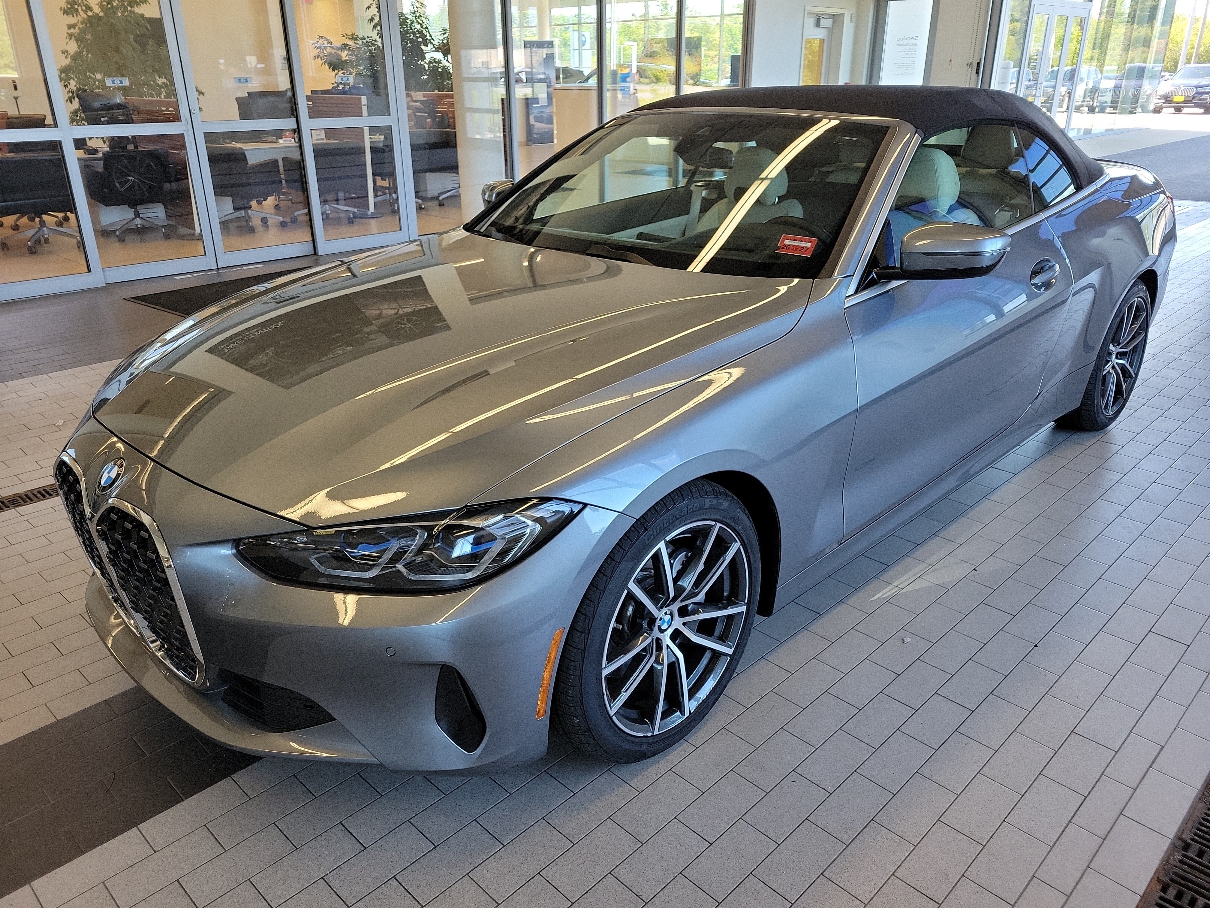 Used 2021 BMW 430i Convertible RWD image 1