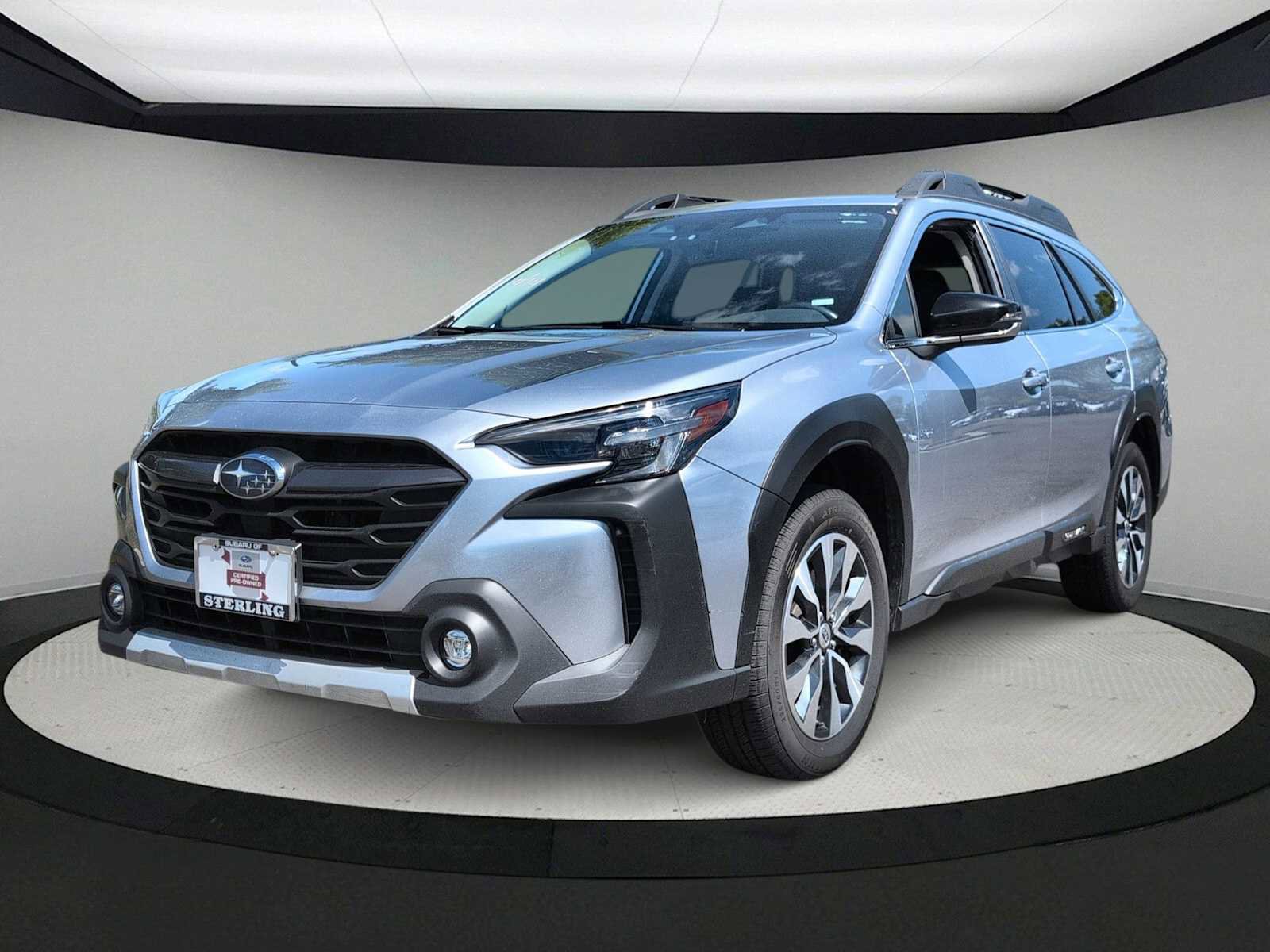 Used 2023 Subaru Outback Limited XT AWD/4WD image 4