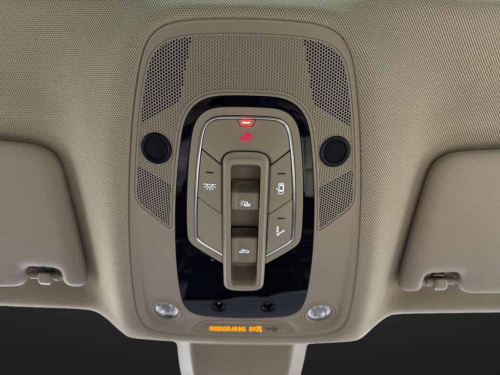 Used 2023 Audi Q5 e Premium Plus w/ Premium Plus Package image 26