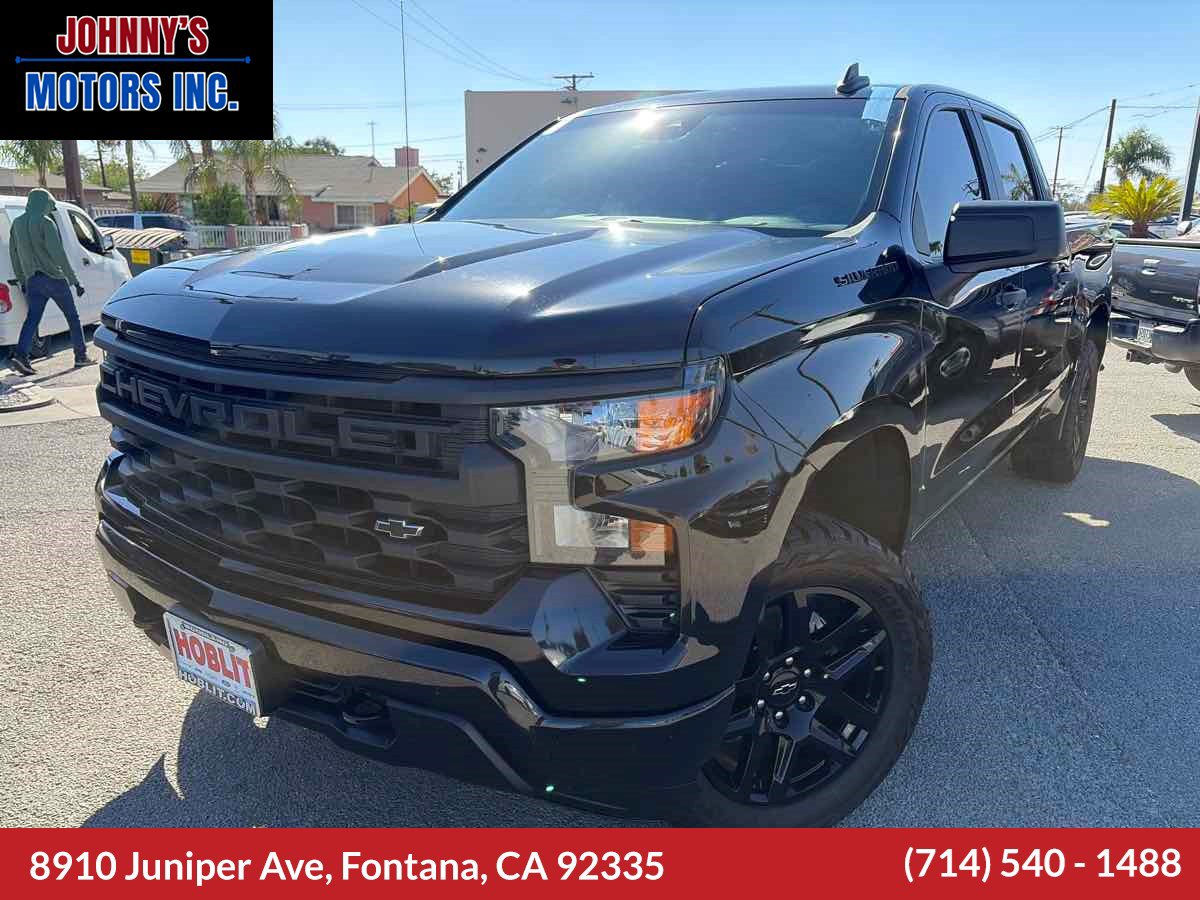 Used 2022 Chevrolet Silverado 1500 Custom w/ LPO, Dark Essentials Package RWD image 1