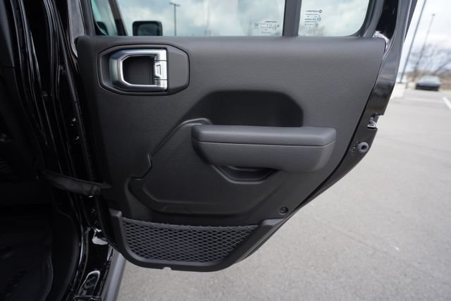 New 2026 Jeep Gladiator Rubicon AWD/4WD image 20