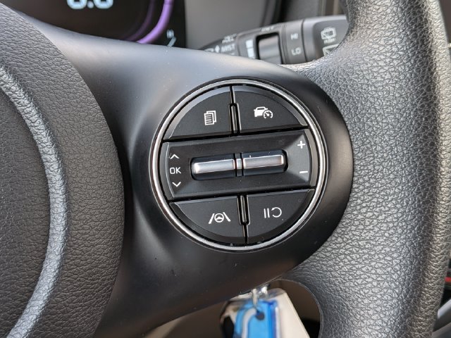 Certified 2025 Kia Soul LX w/ LX Technology Package FWD image 26