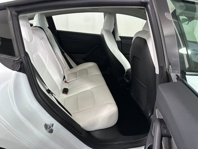 Used 2022 Tesla Model 3 Long Range image 26