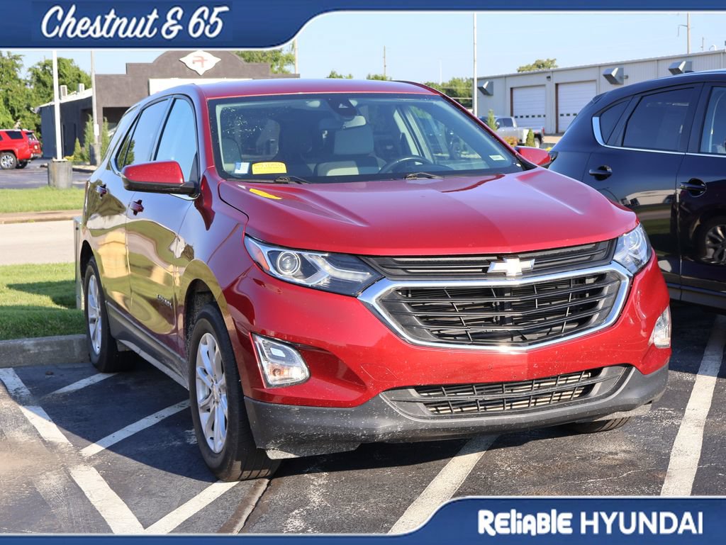 Used 2019 Chevrolet Equinox LT w/ Driver Convenience Package FWD image 2