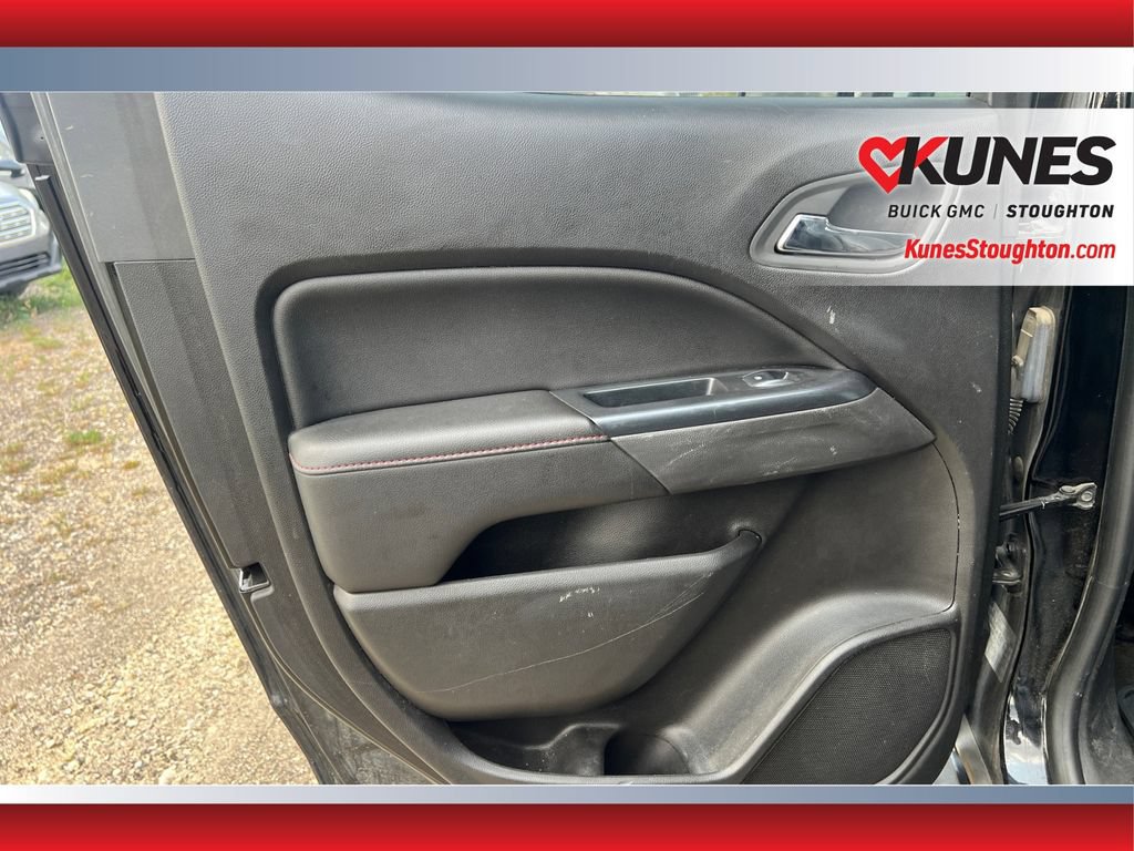 Used 2016 GMC Canyon SLE w/ All Terrain Adventure Package AWD/4WD image 28