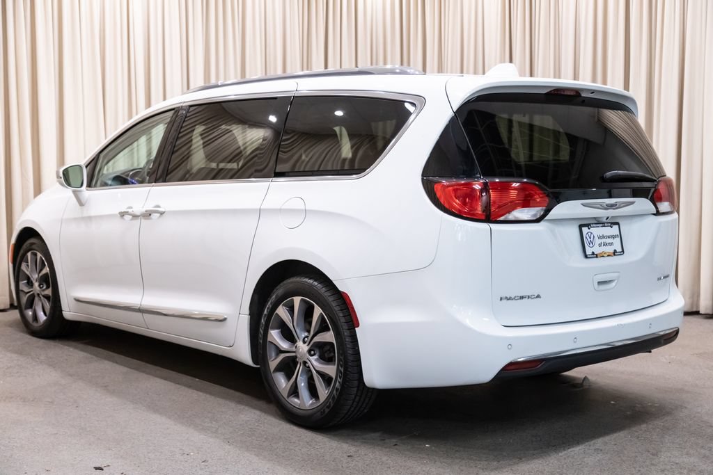 Used 2019 Chrysler Pacifica Limited FWD image 5