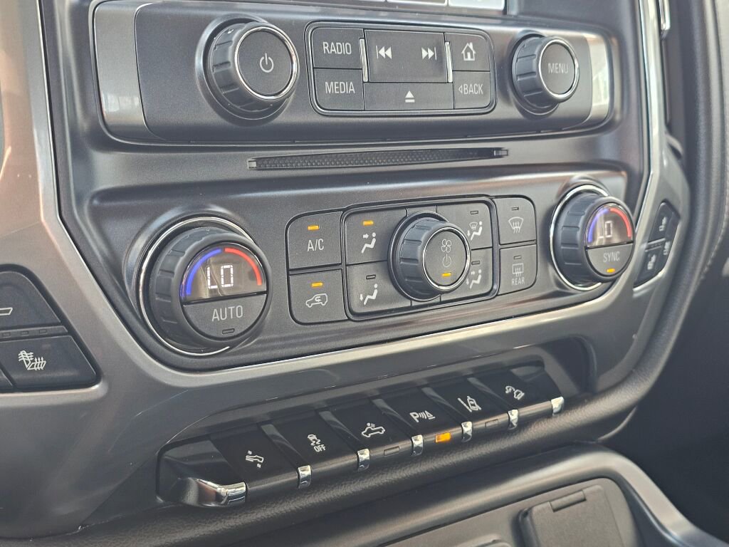 Used 2018 Chevrolet Silverado 3500 LTZ image 34