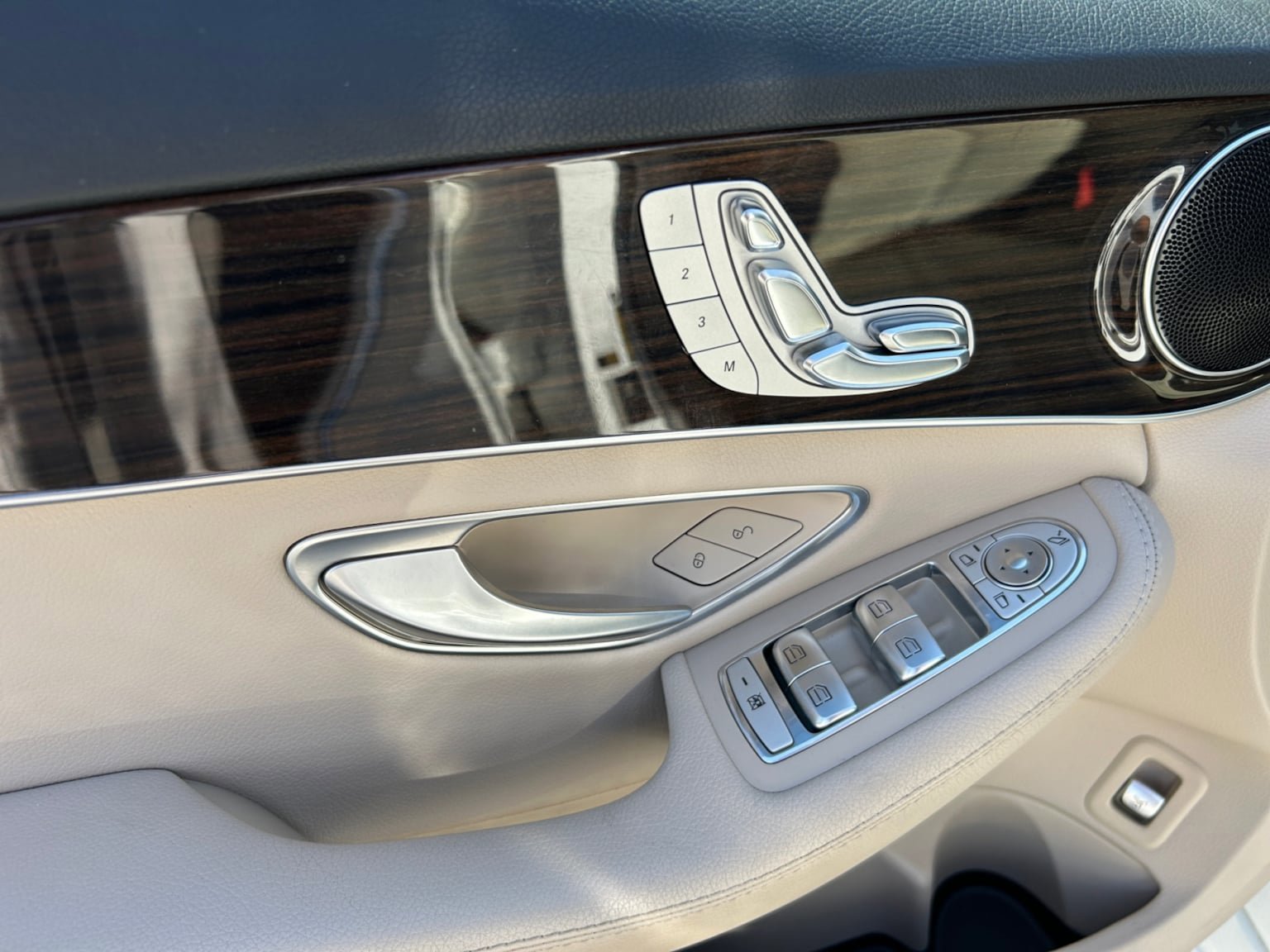 Used 2018 Mercedes-Benz C 300 Sedan image 11