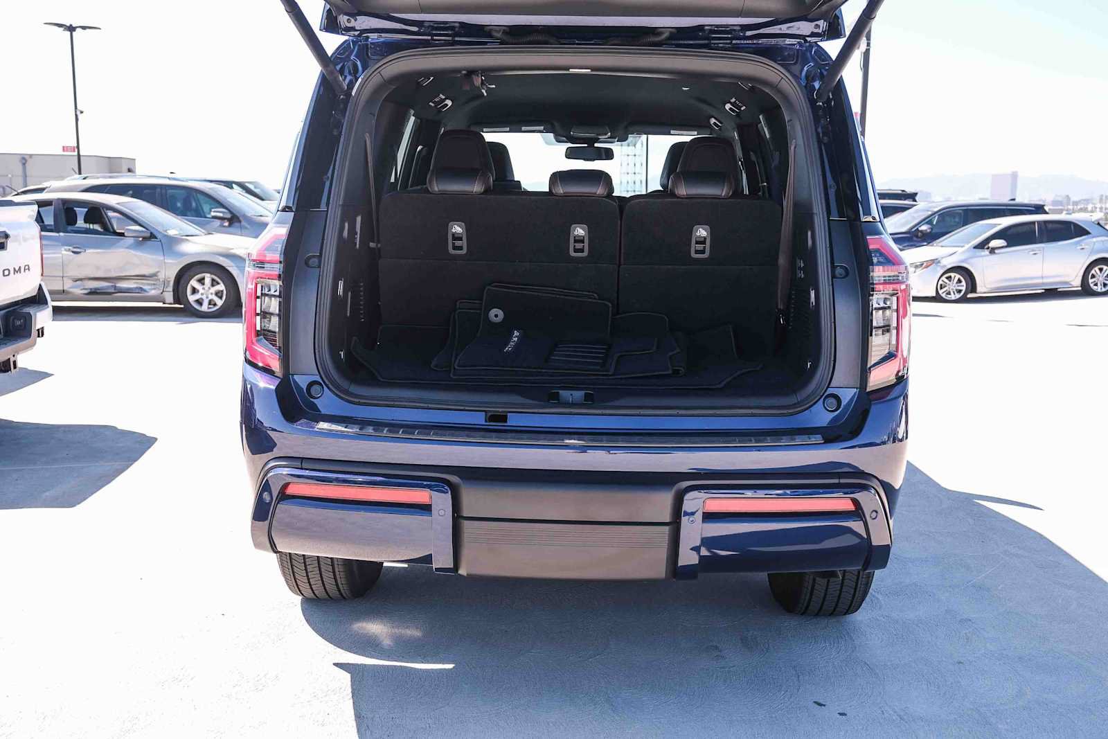 Used 2026 Nissan Armada SL RWD image 27