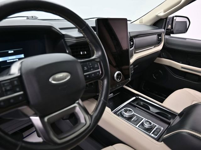 Used 2023 Ford Expedition Platinum image 25
